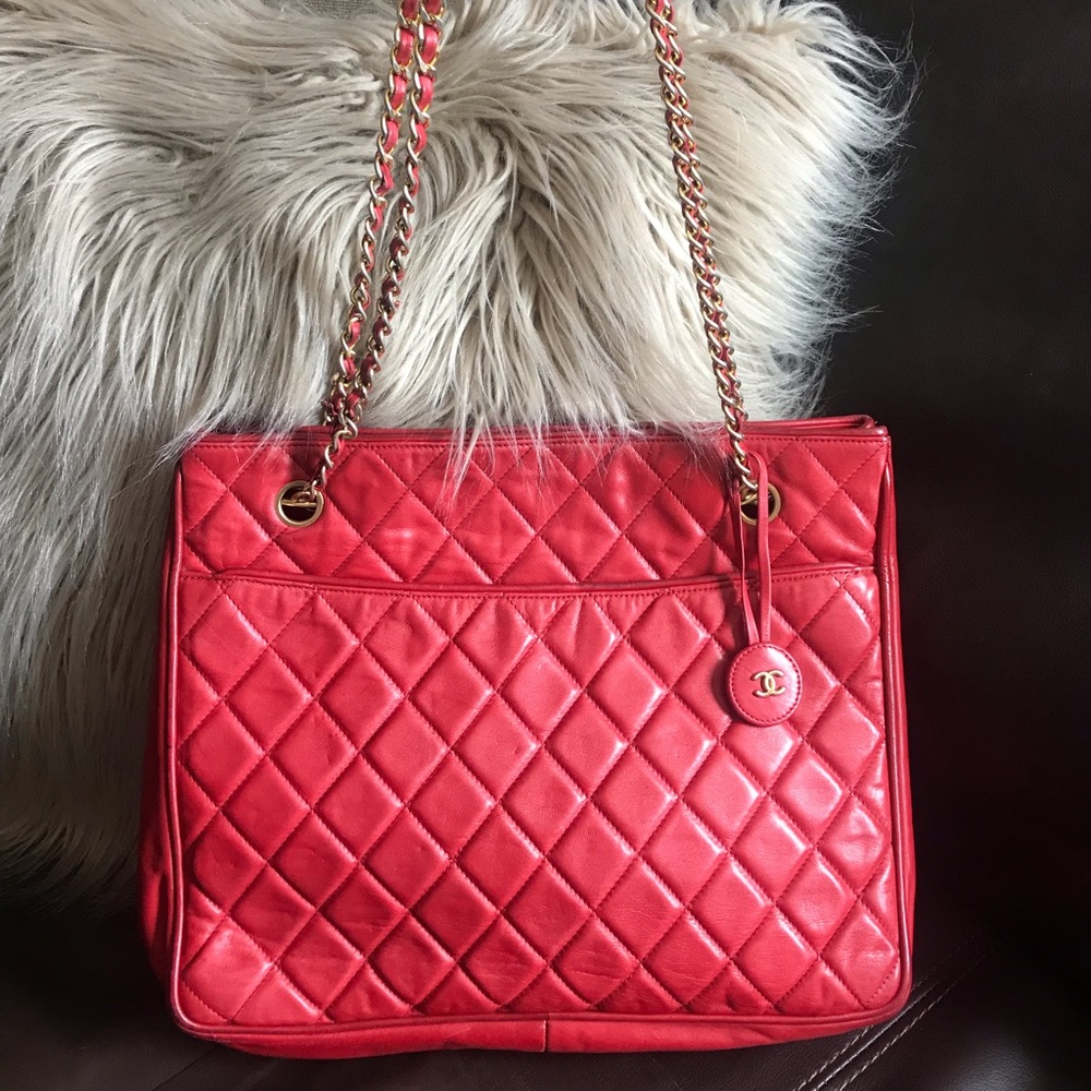 Authentic CHANEL red Quilted Lambskin bag